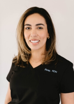Dental hygienist Rosalinda